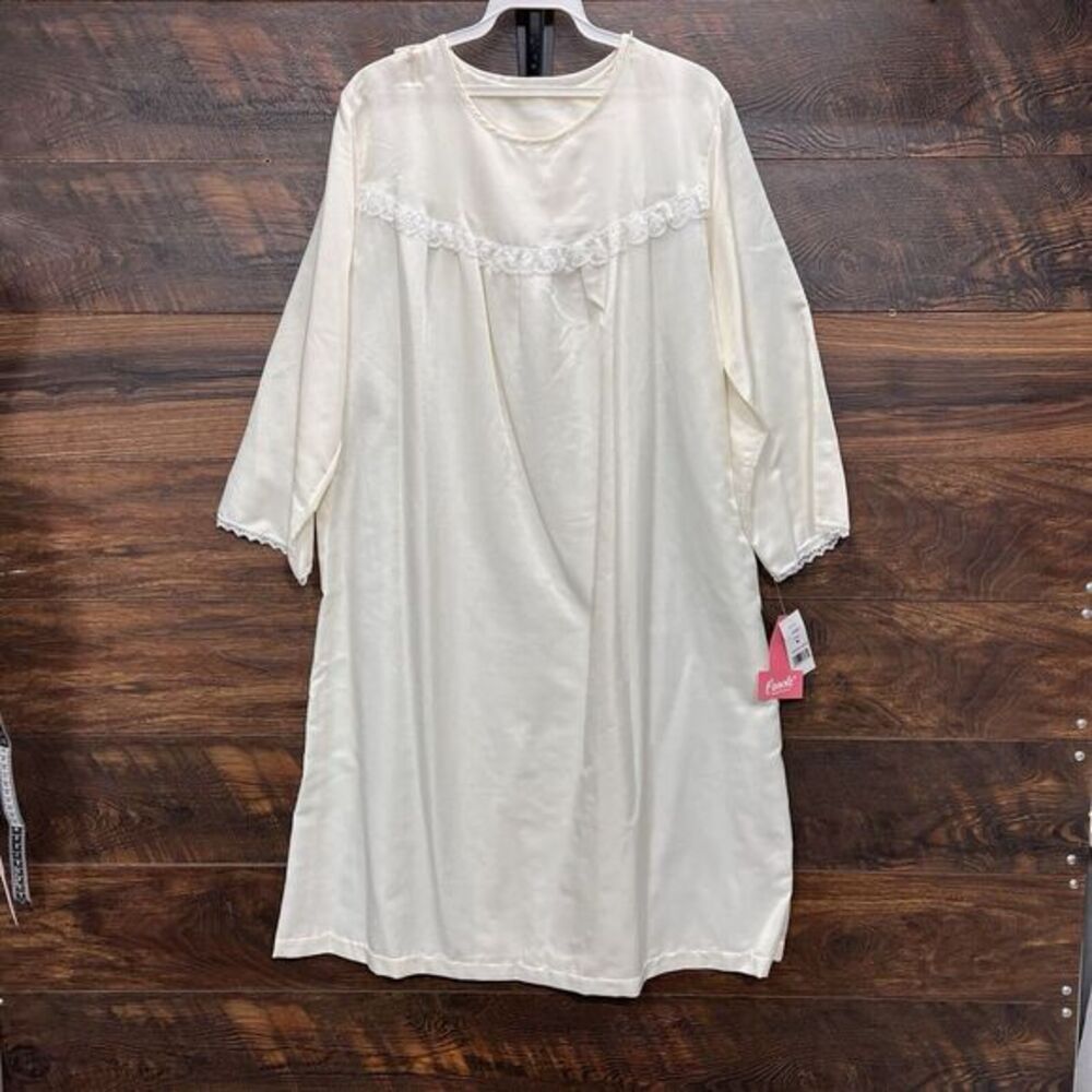 Carole Gown L Open Back  No Peek Home Care 3/4 Sleeve‎ Lace Trim USA VGT Yellow